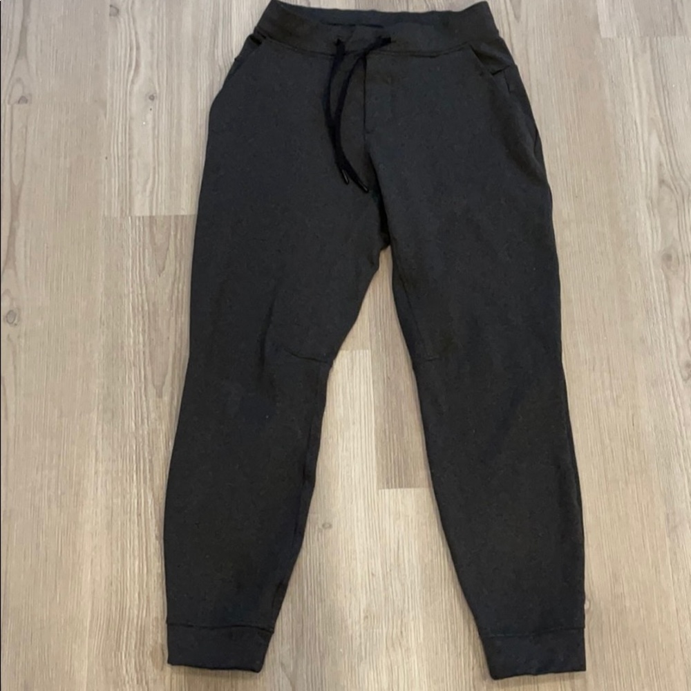 Lulu travel/commute sweatpants